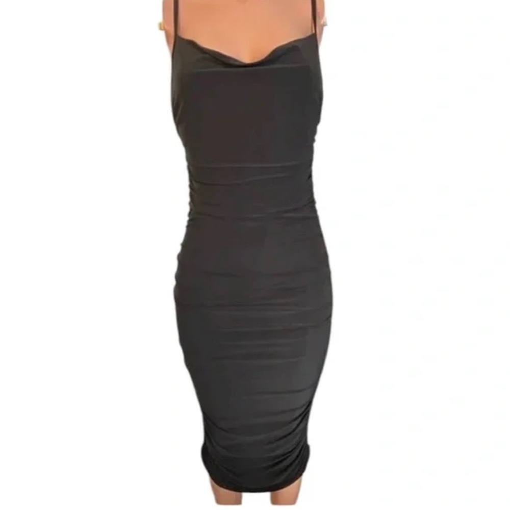 Elegant Sleeveless Ruched Dress in color peach